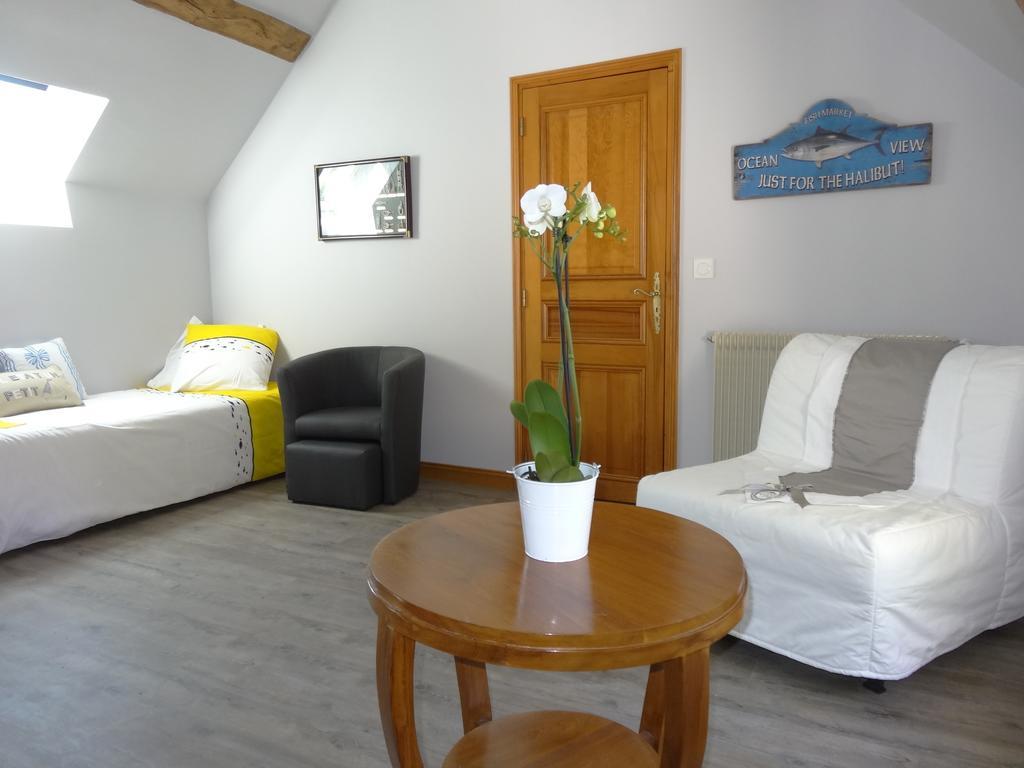 Jardin De Canaan Saint-Julien-de-Chedon Room photo
